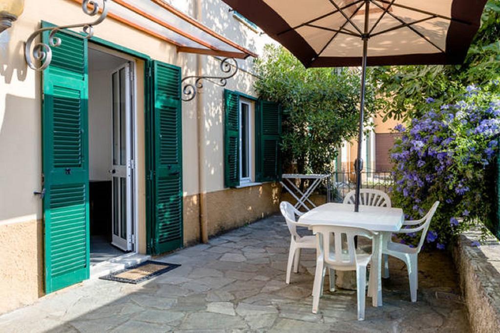 Varazze Apartment Oda fotoğraf